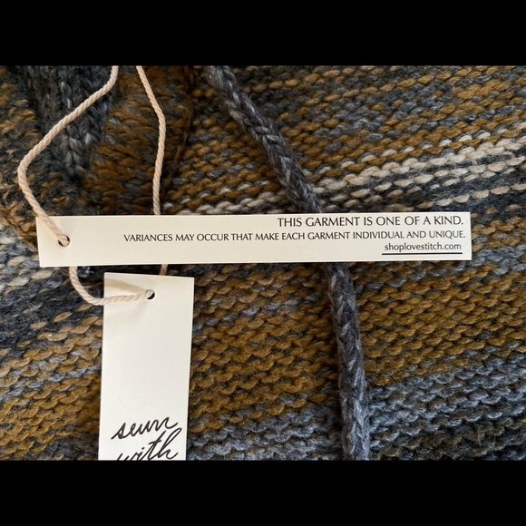 PULL OVER SUPER SOFT KNIT BOHEMIAN HOODIE SWEATER , NWT!! - Picture 3 of 5